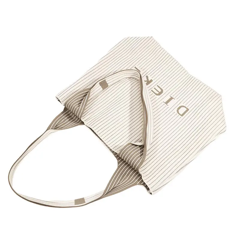 Large Capacity Fashion Women's Shoulder Bag Letter Daily Shoulder Bag Casual Fashion And Versatile Tote Bag For All Seasons