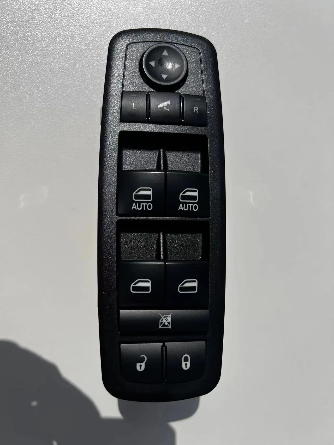 

68231806AA 53379253 68271208AA front left rearview mirror folding elevator switch for Jeep cherokee