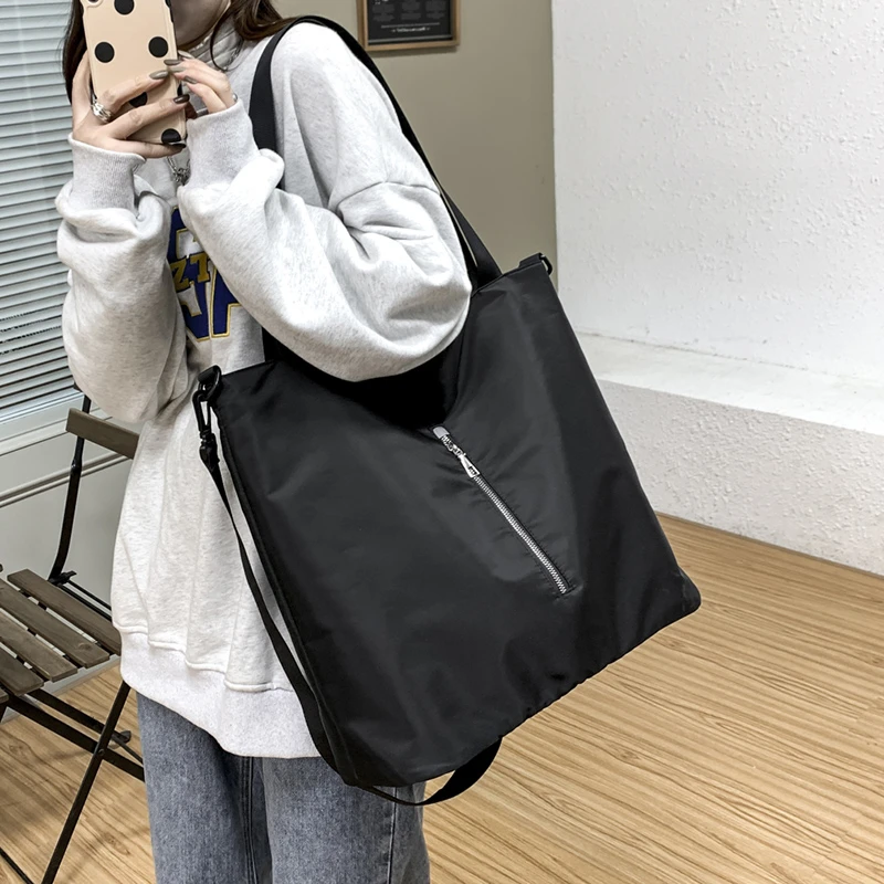 最新情報 ナイロンショルダーバッグ 無地 大容量 iauoe.edu.ng