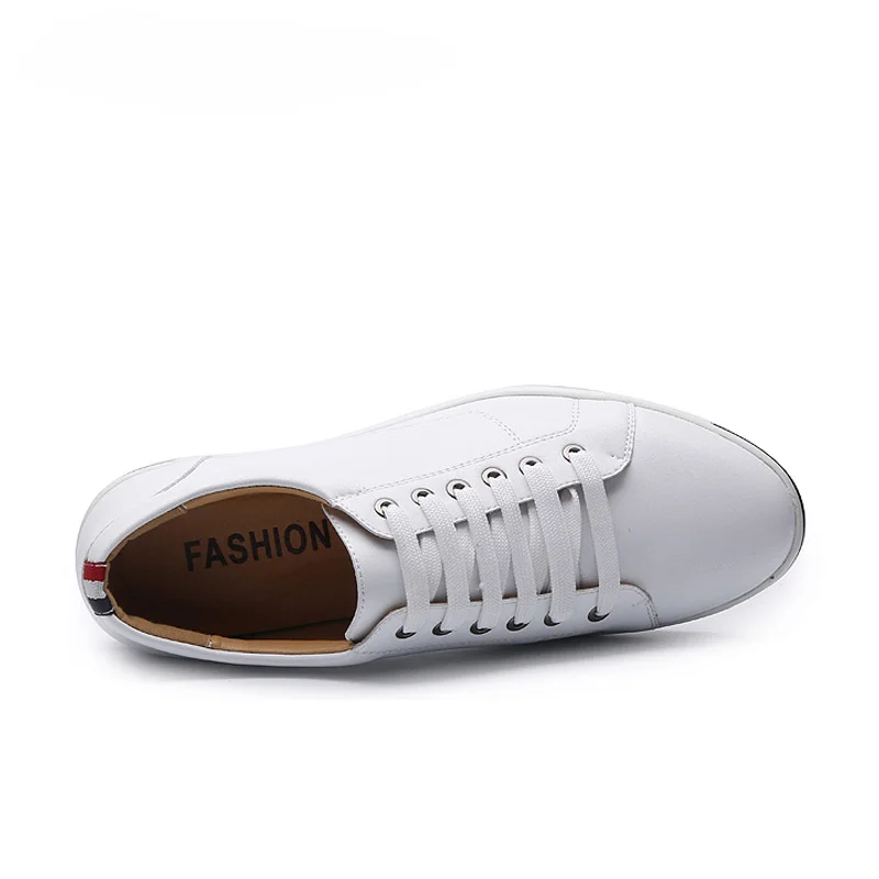 White Casual Shoe for Men Lace-up Sneakers Men's Classic Luxury Loafers Simple Flat Vulcanized Shoe Comfortable Brand Sneakers