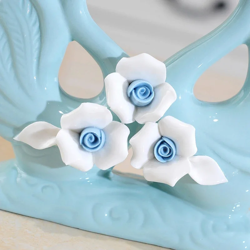 European Creative Swan Shaped Ceramic Decor, Tea Table, Desktop TV Cabinet, Wine Cabinet Decoration, Wedding Gift, Home Decor