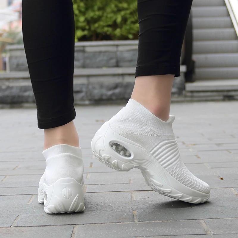 Women Platform Sneakers Woman Casual Shoes Cushion Sneakers Ladies Comfortable Low Top Sock Sneakers Non-slip Walking Shoes