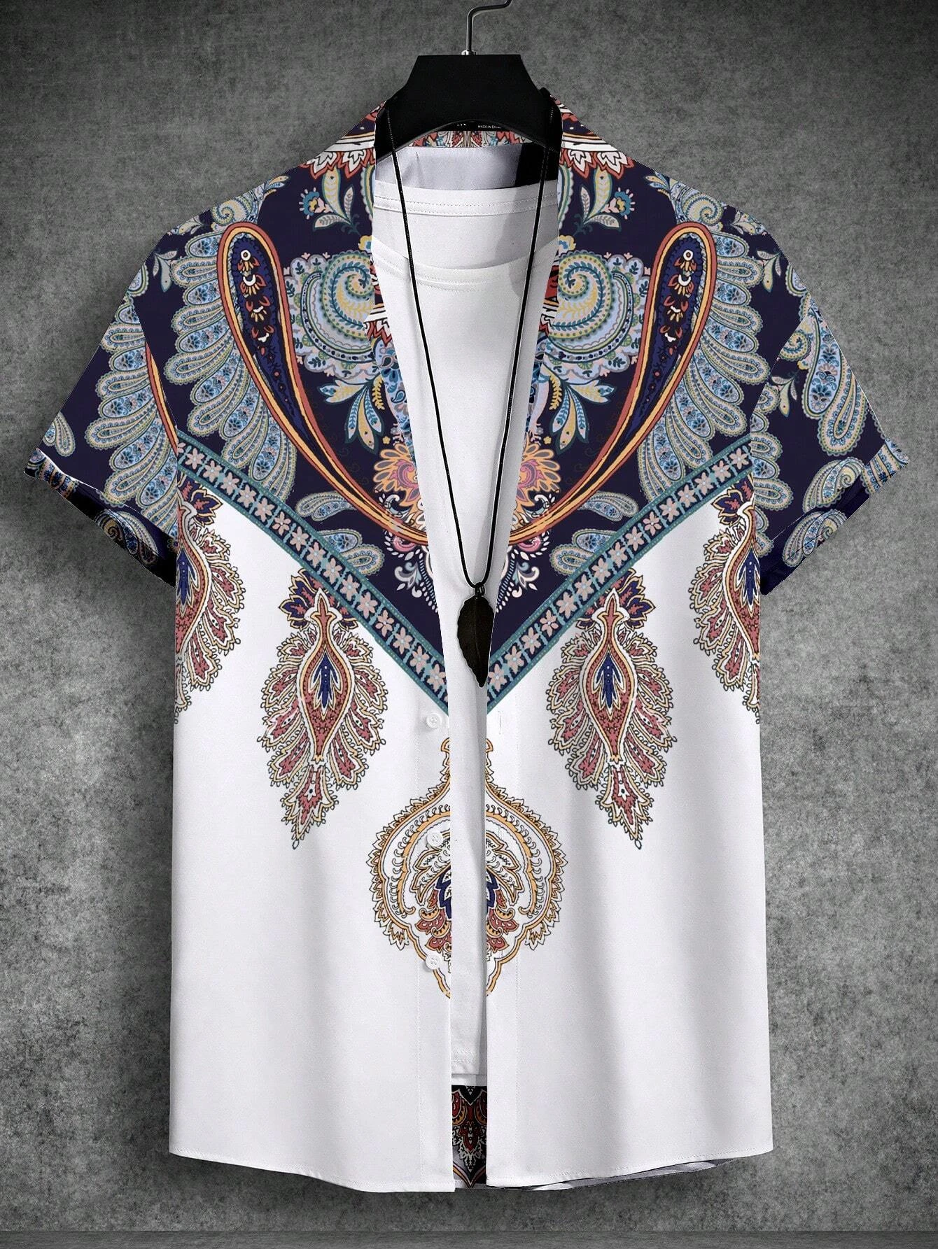 Camisa Extragrande De Manga Corta Con Estampado De Cachemir Y Cuello De Solapas De ADPT