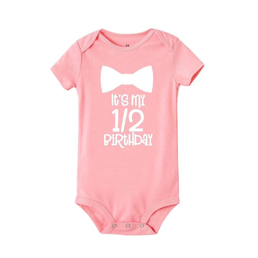 그것의 내 1/2 생일  Bodysuits  짧은 소매 Rompers  소녀 소년 옷 생일 선물  샤워 선물