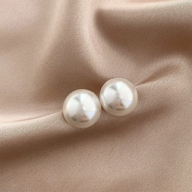 15 Mm Diameter Simulated Pearl Clip on Earrings No Pierced For Women Wedding Party Jewelry