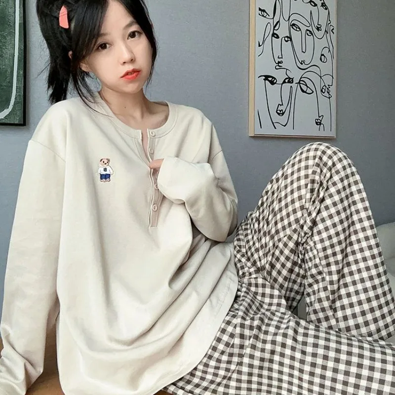 Women's spring and autumn plus-size pajamas Loose long sleeves simple single breasted sleepwear embroidery cartoon nightdress