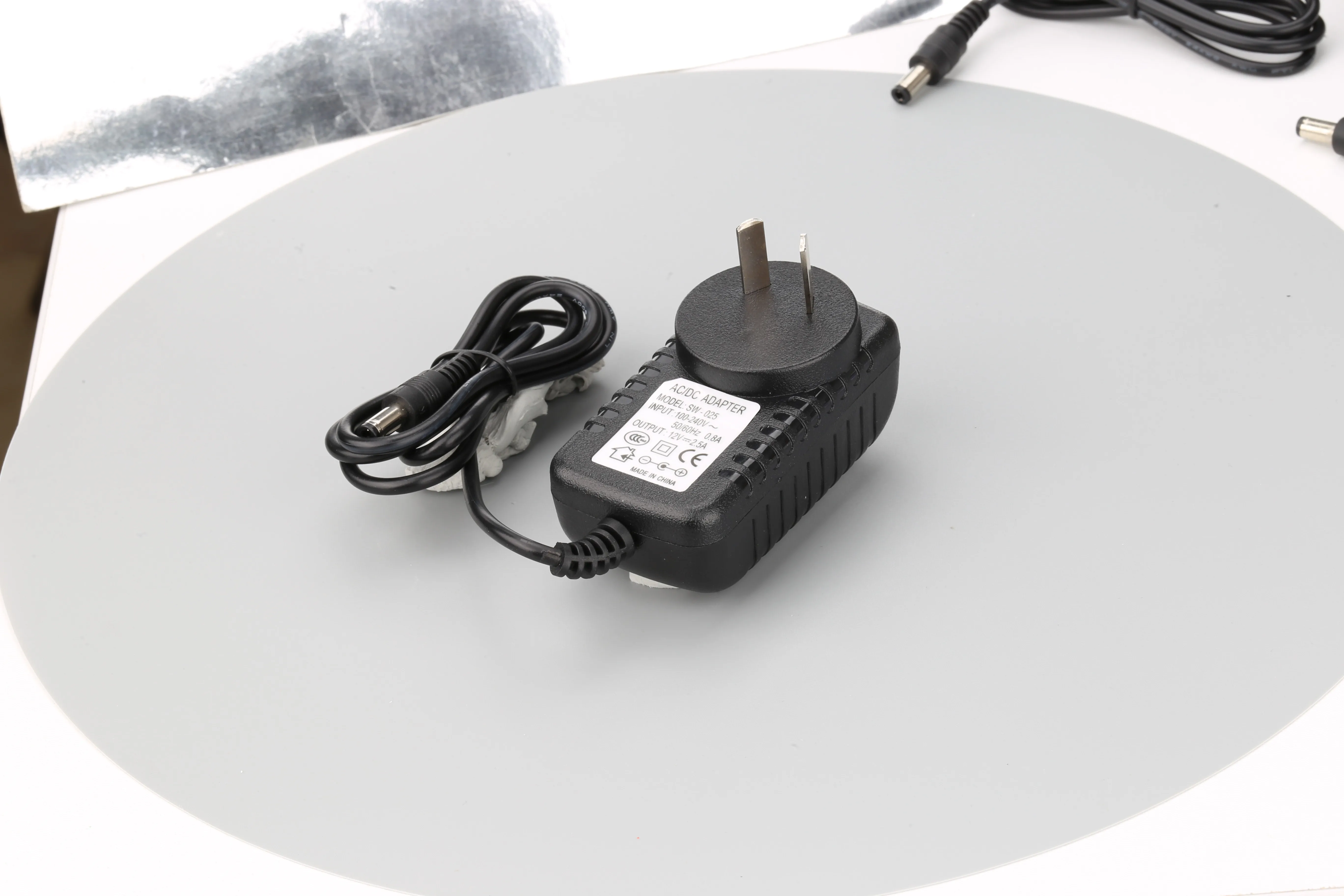 Рисунок 4 - Адаптер питания для камеры видеонаблюдения