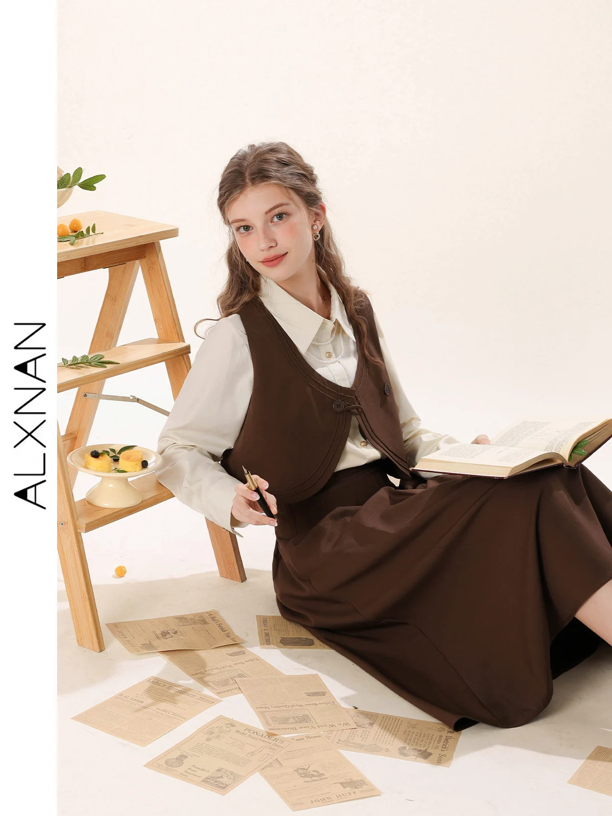 Рисунок 4 - ALXNAN, элегантный костюм из трех предметов для женщин