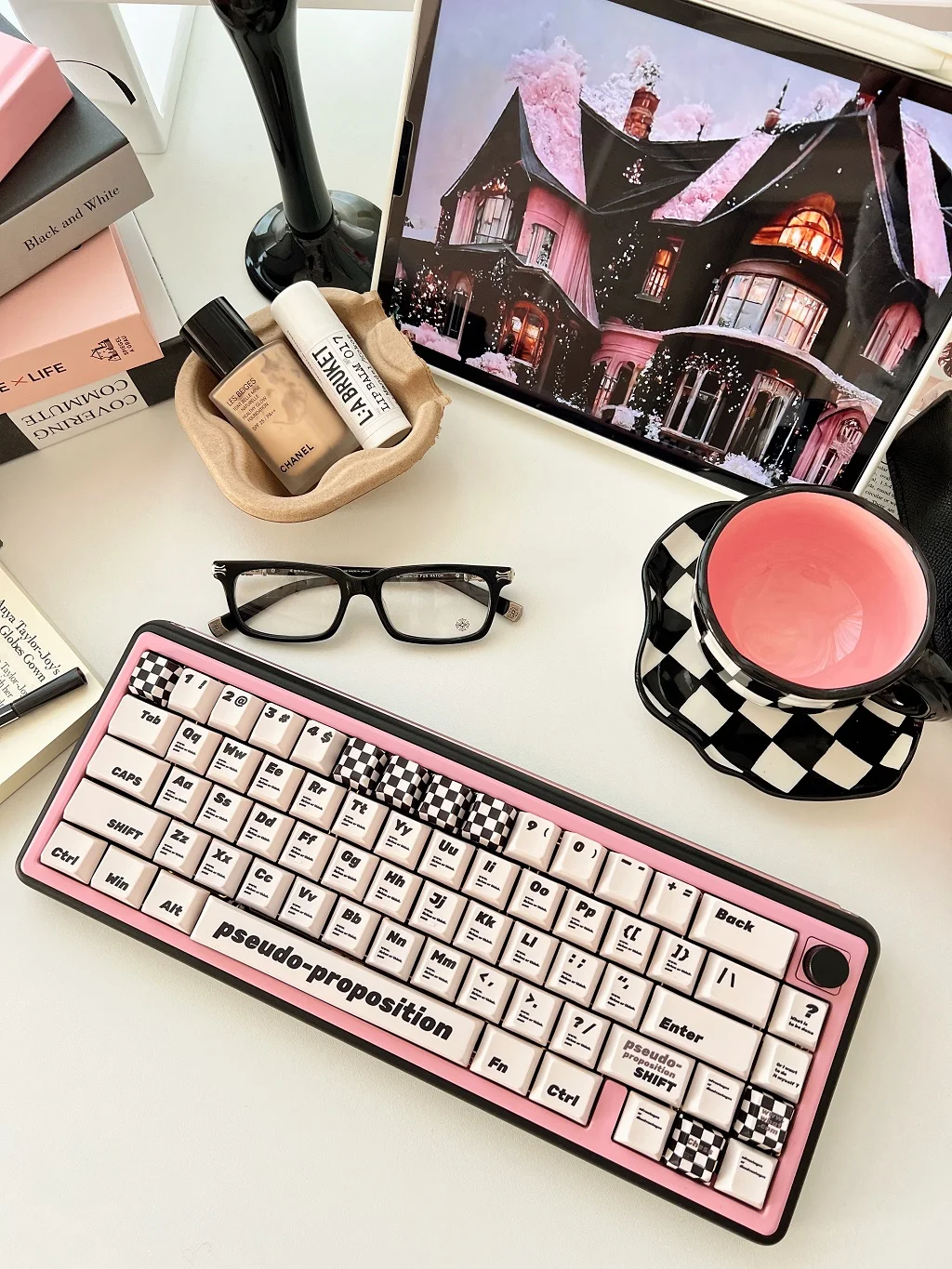 alto material PBT, apto para ANSI, layout
