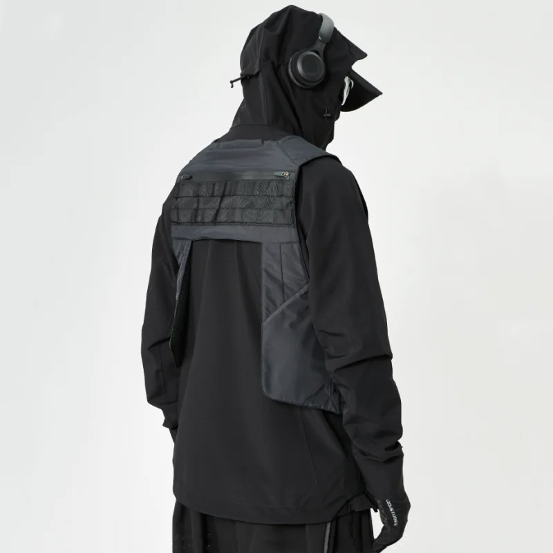 Outdoor Tactical Function Multi-pocket Design Vest Men Clothing Y2K High Street Techwear Style Sleeveless Jackets chalecos 3
