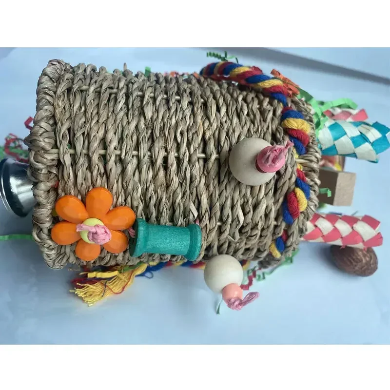 Large parrot toy Halloween shaped gnawing nut colored paper grass woven puzzle bird toy 2