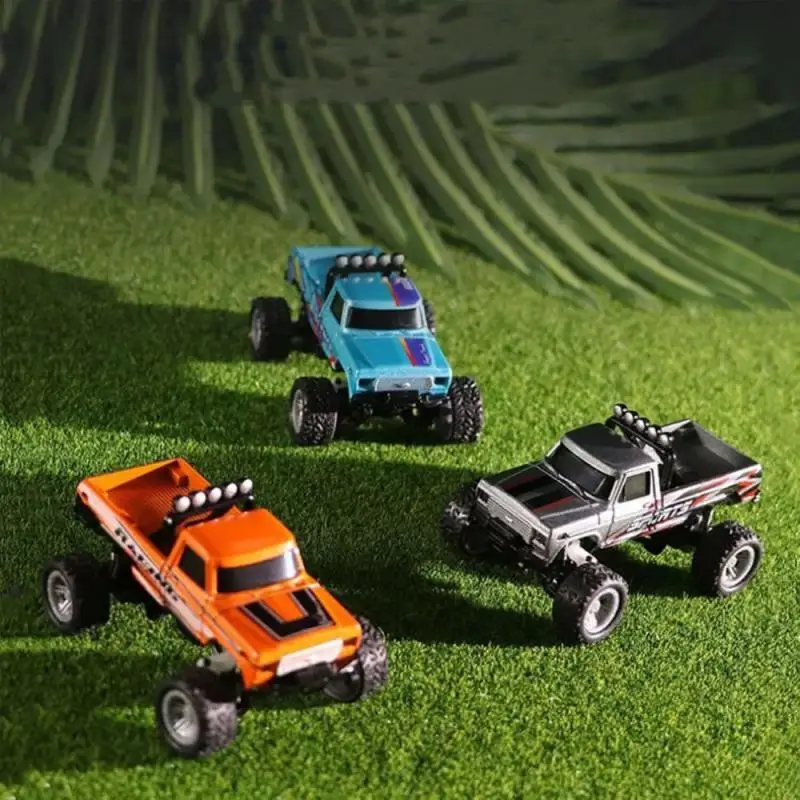 Small Gift 1:64 Speed Mini Off-Road Remote Control Car Alloy Cool Lighting Shock Absorption Children's Desktop Competition Toy 4