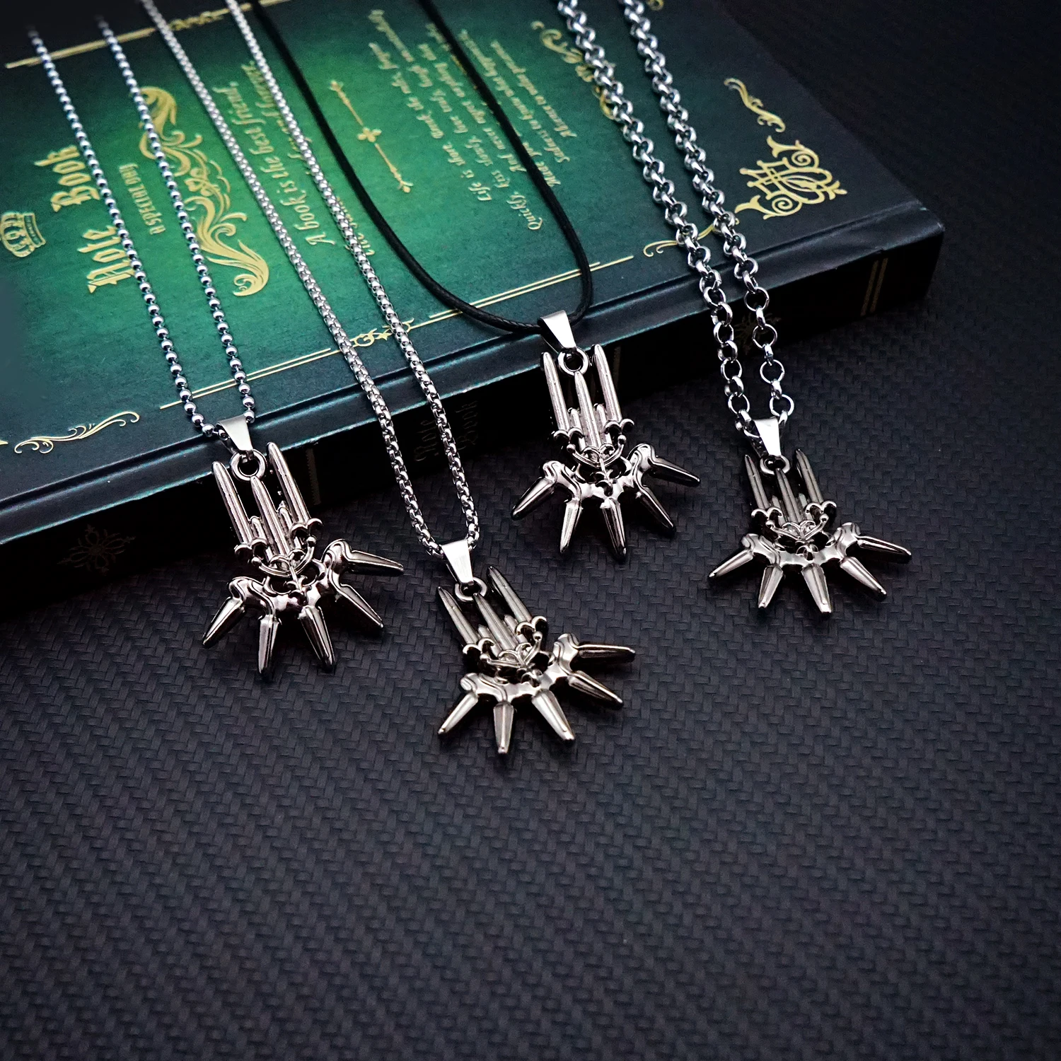 アクセサリー NieR LOVE LETTER NECKLACE Nier:Automata Silver Necklace 2B (Yorha No. 2 Type B) Model