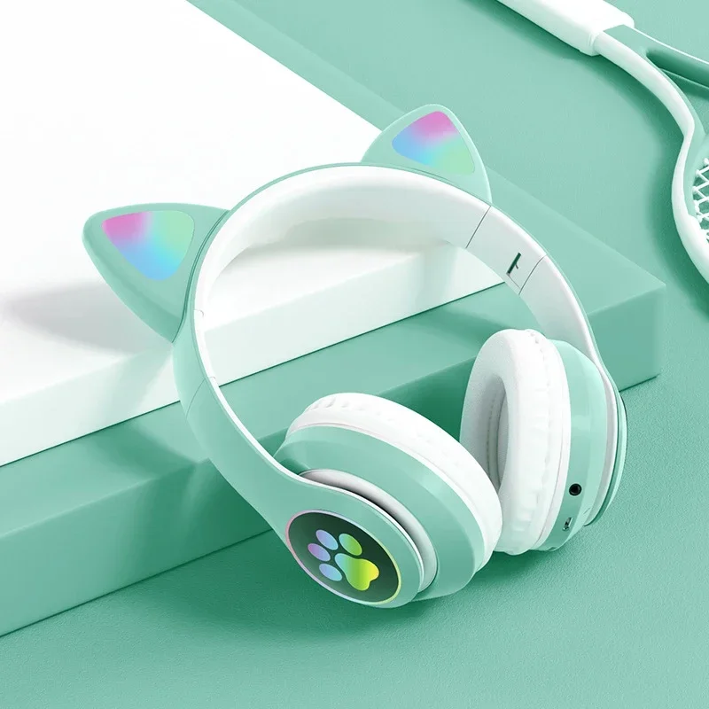 MyGiftHome Flash Lamp Cat Ear Headphones for Kids