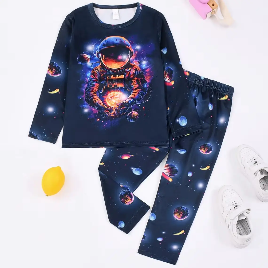 طقم ملابس داخلية حرارية كاجوال للأولاد مكون من قطعتين، طباعة رقمية على شكل ديناصور ورقبة دائرية وأكمام طويلة وبنطلون، مريح وصديق للبشرة