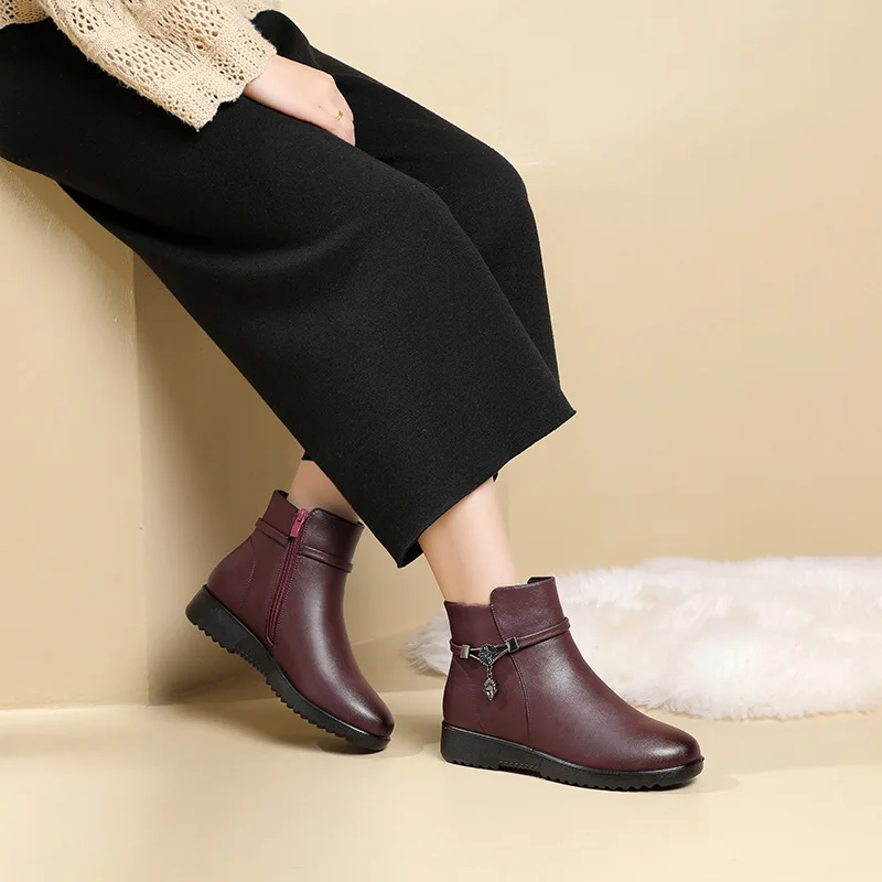 Winter Women's Leather Plush Wedge Flat Ankle Boots Female Outdoor Keep Warm Soft Snow Boots Mother Waterproof Non-slip Booties