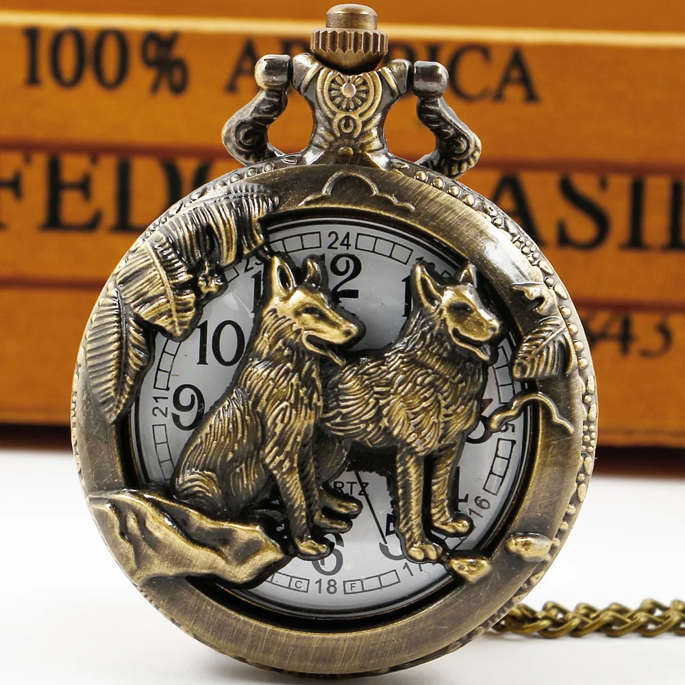 

Personality Carved Wolf Pattern Quartz Pocket Watch with Chain Vintage Hollow Pendant Necklace reloj de bolsillo hombre