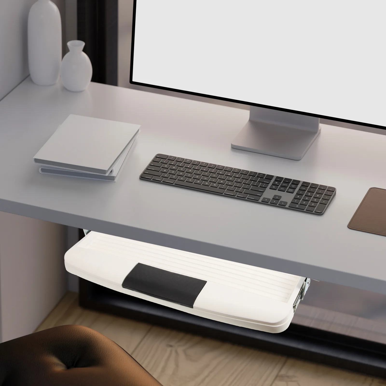 Ű���� ���� ���콺 ����, å�� �Ʒ� ��ǻ�� �����̵�, �ٸ��� ���� Ʈ����