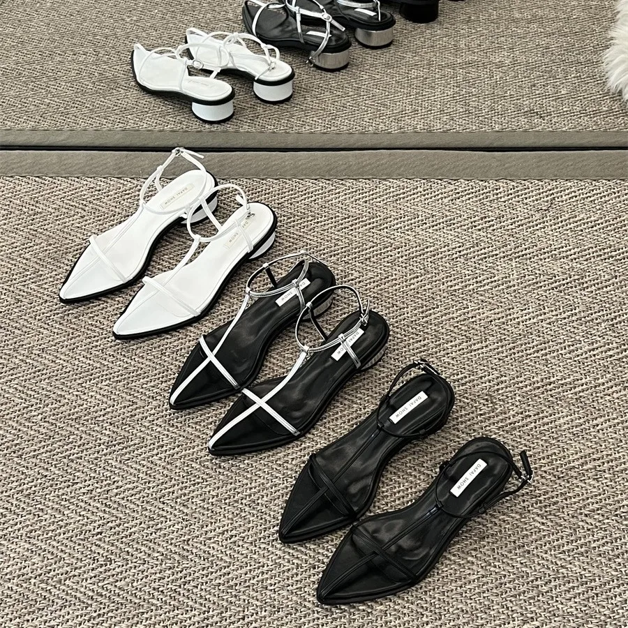 

Spring and Autumn Season New Small Form Design Flat Heel Roman Sandals Fashion Cross with Pointed Open Toe Women's Flat Bottom