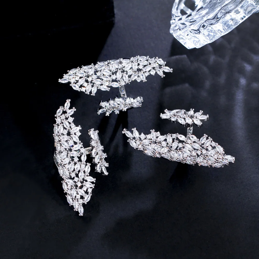 FACETS JEWELS Anillo De Compromiso Y Boda De Diamante De Moissanita Y Circonita Cúbica De Talla Redonda Brillante De 2.00 Quilates Para Mujer, En Oro Blanco Sólido De 14 Quilates, Gema