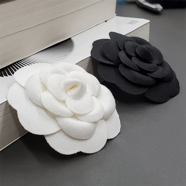 New Pearl Fabric Camellia Flower Brooch Pins Elegant Corsage Sweater Suit  Badge Lapel Pin Fashion Brooches for Women Accessories - AliExpress