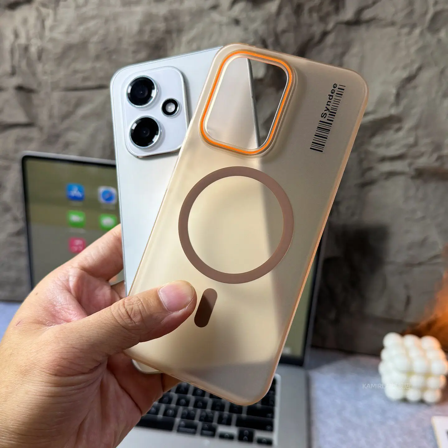 Slim Skin Feel Magnetic Wireless Charging Case with Anti-Fingerprint Shockproof Protection