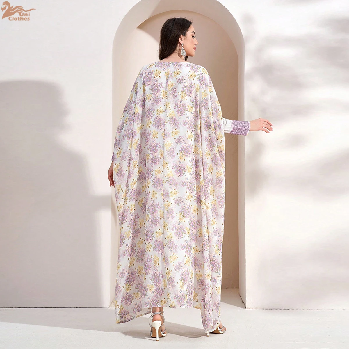 Uni Dubai فساتين أنيقة بأكمام تشبه جناح الخفّاش وم...