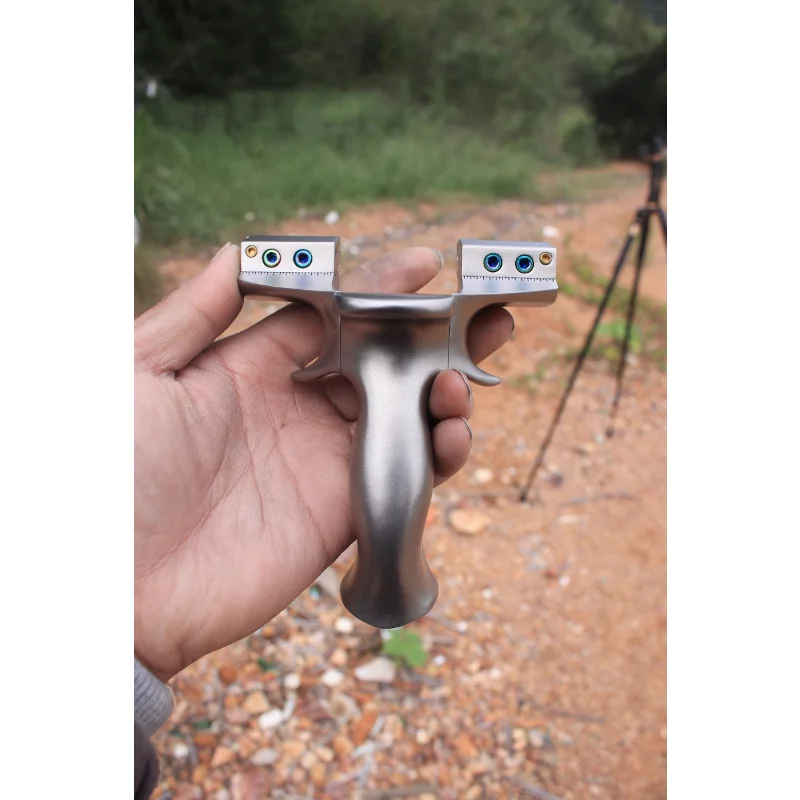 

Outdoor Hunting Shooting Titanium Alloy TC21 High Precision Slingshot Catapult Clip Pressure Flat Rubber Band for Adults Game