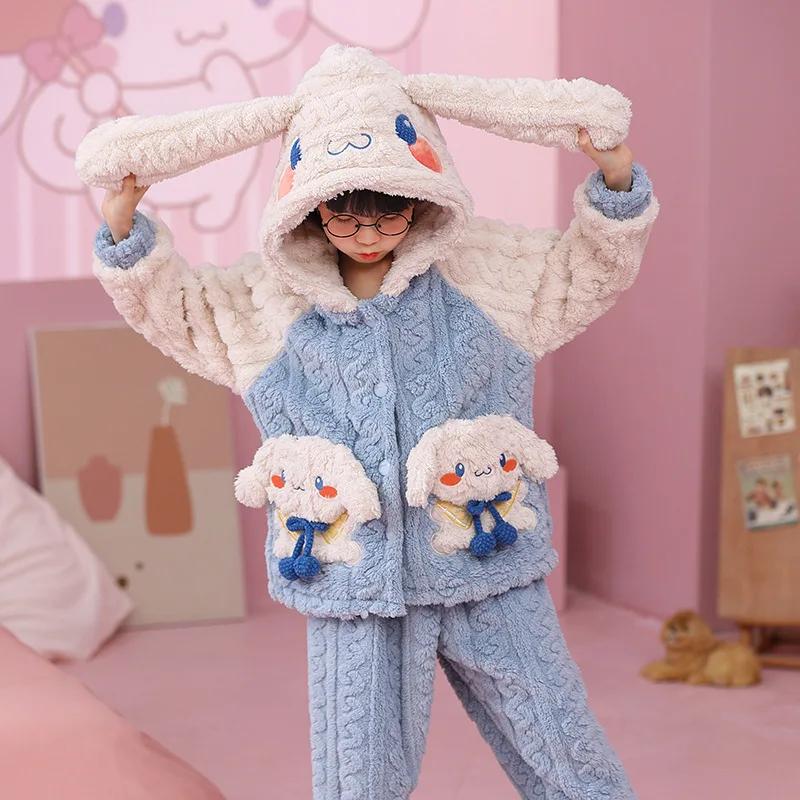 

Kawaii Sanrio/Детский плюшевый Пижамный костюм с мультипликационным принтом Cinnamoroll, Милая зимняя Домашняя одежда с аниме для девочек, рождественский подарок
