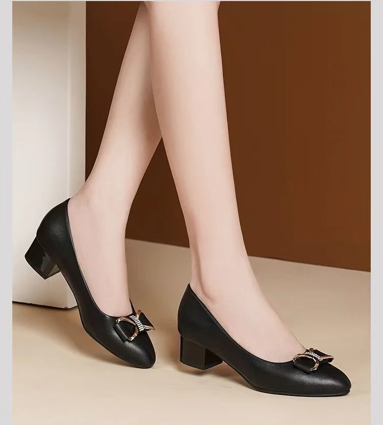Damen Niedliche Spitze Schwarze PU-Leder Frühlings-Slipper mit Quadratischem Absatz Zapatos De Mujer Übergrößen Büro-Pumps – Detail 3
