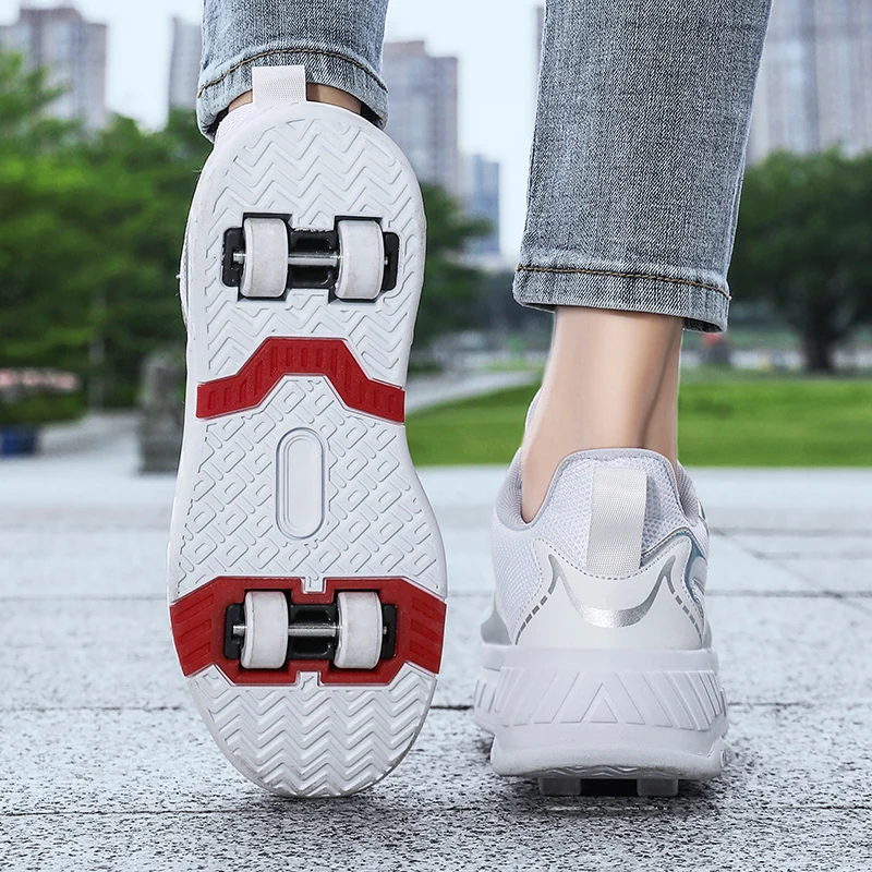 Рисунок 5 - Детская обувь на четырех колесах