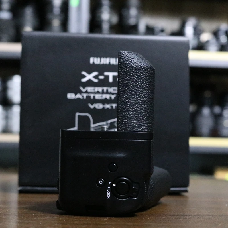 富士フイルム X-T4 バッテリーグリップ VG-XT4 FUJIFILM 縦位置バッテリーグリップ VG-XT4 | アクセサリー | FUJIFILM X