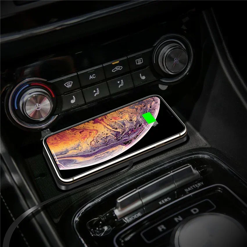 Silicone Pad Stand Wireless Charger Car For iPhone15 14 13 12 Xiaomi Samsung Huawei Mobile Phone Fast Car Wireless Charging