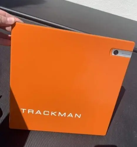Фото TRACKMAN 3e монитор запуска гольфа внутри/вне помещений может быть добавлен через TRACKMAN №2