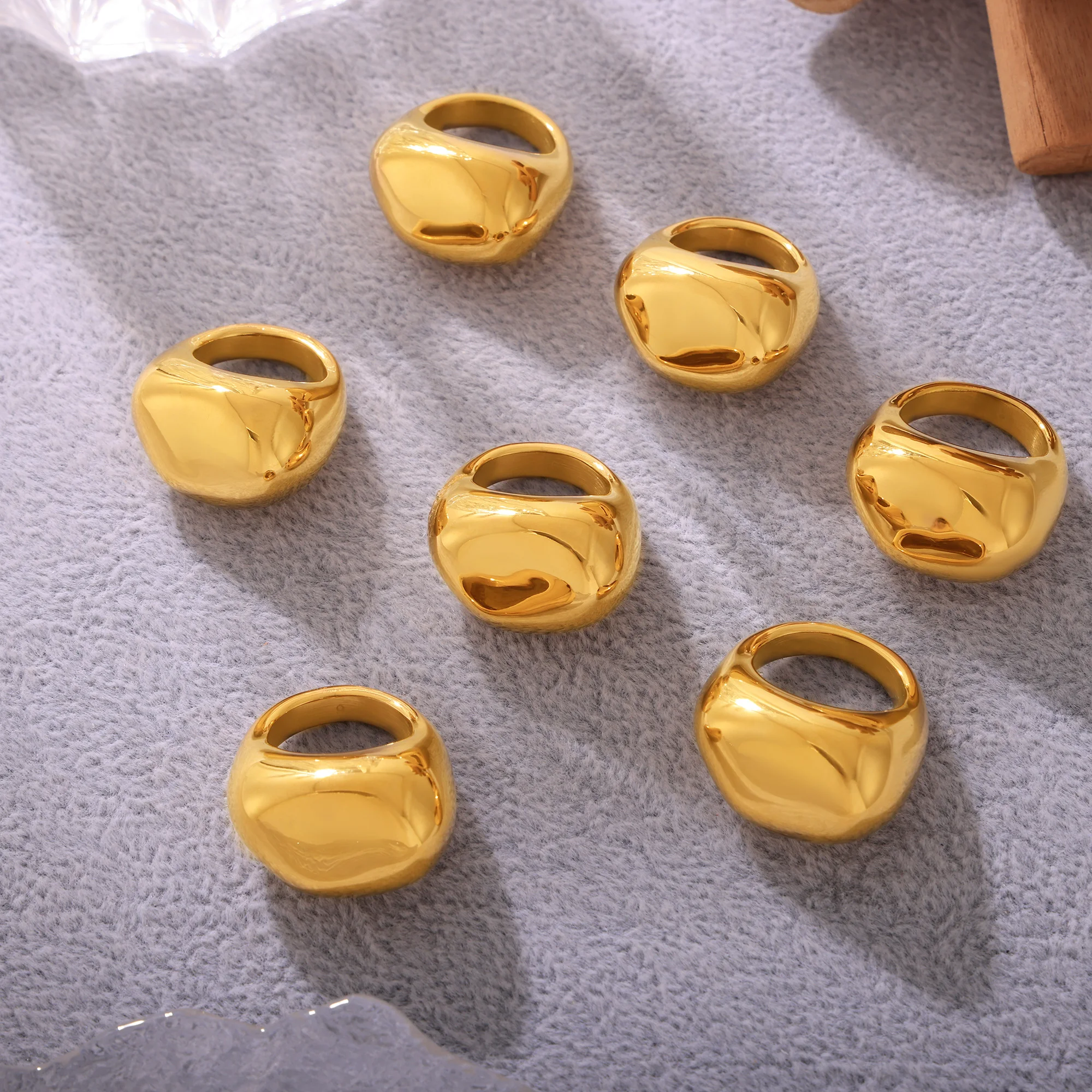 Anelli irregolari lisci da donna, placcati oro 18 carati, impermeabili, anti-ossidazione, minimalisti, in acciaio inossidabile, gioielli estetici. - immagine 6