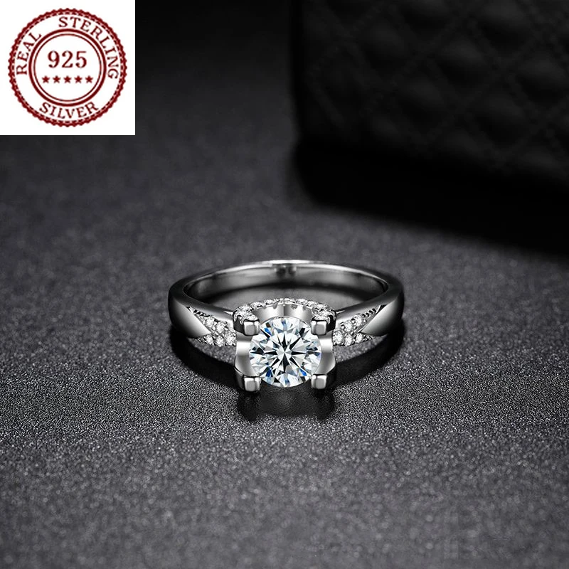 925 Silver Bull Head Moissanite One Carat Diamond Ring Female Niche Design Fashion Personality Jewelry Regalo Di San Valentino