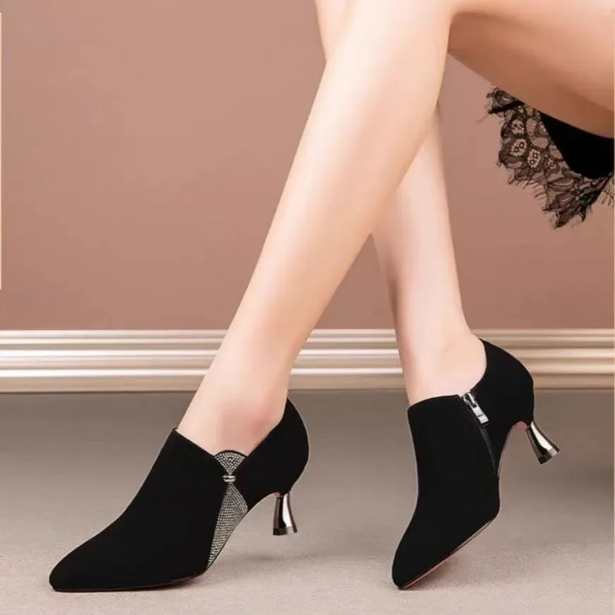 Cresfimix Women Fashion High Quality White High Heel Boots Lady Leisure Black Winter Boots Cool Autumn Boots Bottes Femmes B6020