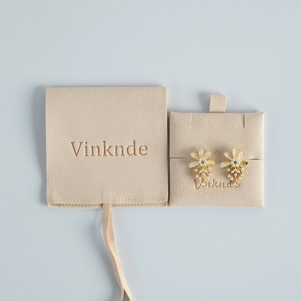 Individuelles Logo 8x8cm Mikrofaser-Schmuckbeutel mit 6x6cm Karte für Ringe, Ohrringe, Halsketten Aufbewahrungsorganizer Hochzeitsgeschenk-Verpackung – Detail 23