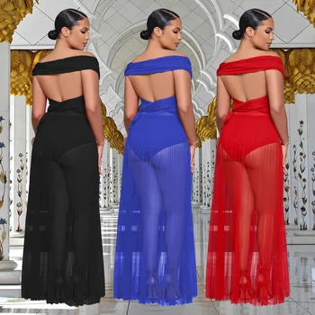European and American fashion women's clothing is sexy and has a variety of ways to wear it. Slim dress set
