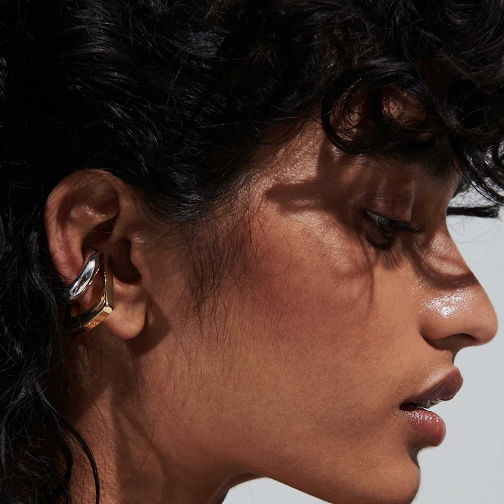 Personality Rock Double-layer CC Clip Earrings Women Two-color Non Piercing Earclip PVD Stainless Steel Girls Statement Jewelry