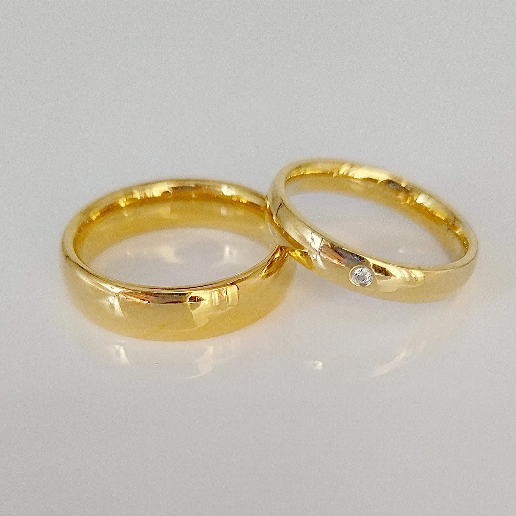 

Latest Western Jewelry 18k Gold Plated Wedding Rings Couple Sets wholesale price snubní prsteny trouwringen jegygyűrűk Eheringe