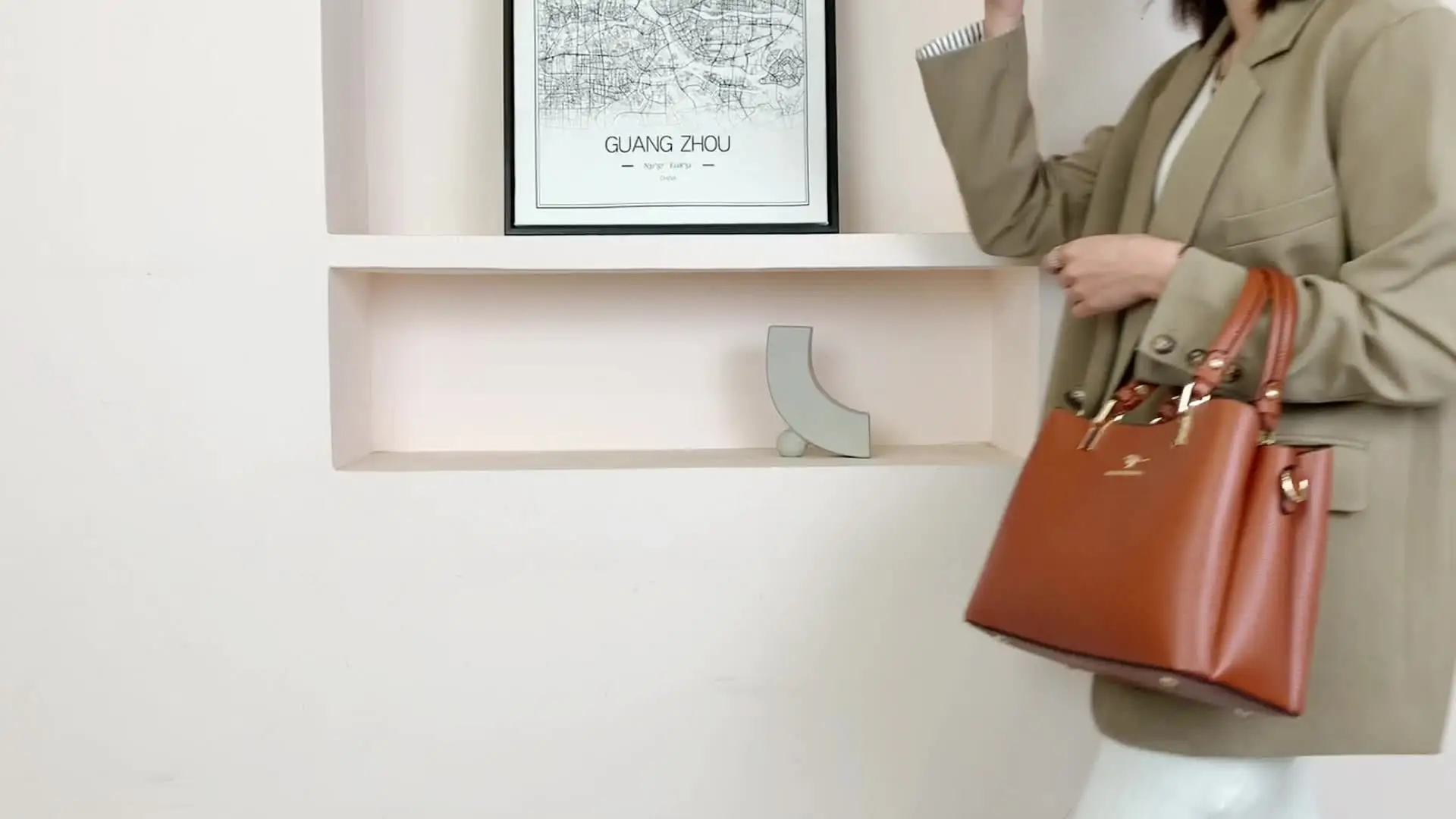 Женская кожаная сумка через плечо