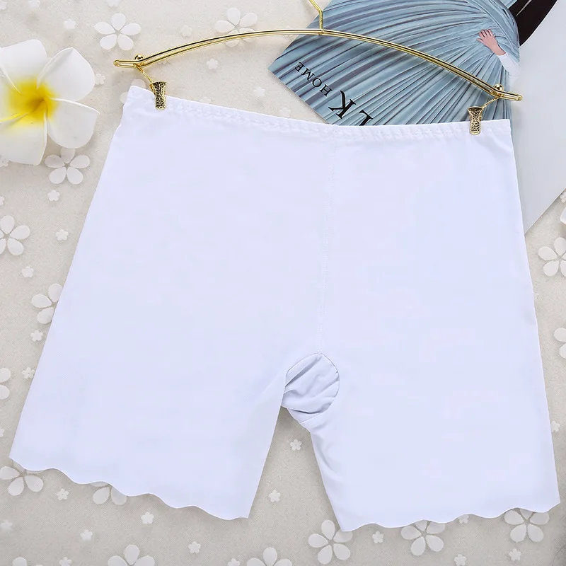 Mid-waist Thin Ice Silk Breathable Underwear Girls One-piece Non-marking Bottoming Anti-light Safety Pants Three-quarter Pants