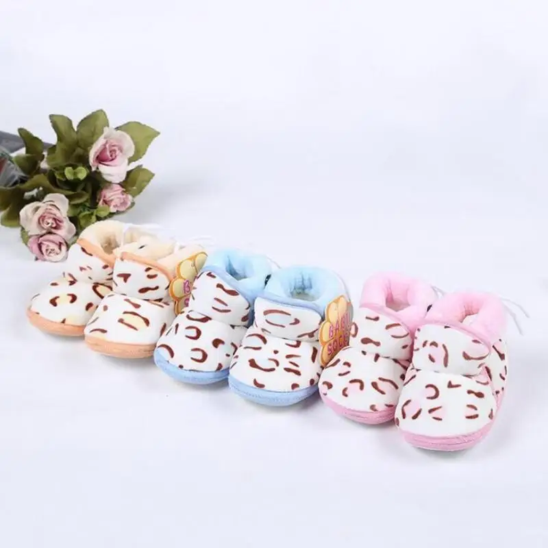 

Cartoon Autumn and Winter Suitable for Pupils Middle Tube Baby Suitable for Children Cute Dot Stripe Socks