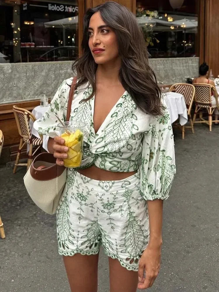 Summer New Fashion Embroidered Blouses Ladies Shorts 2 Suit Dress