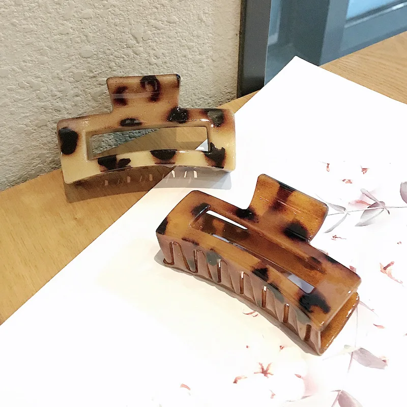 Рисунок 4 - Женская акриловая заколка для волос Morandi's