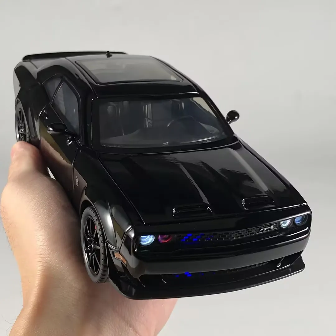 1:24 닷지 챌린저 Hellcat Redeye 플래시 버전 합금 금속 다이캐스트 모델 미국 근육 자동차 장식 장식품 생일