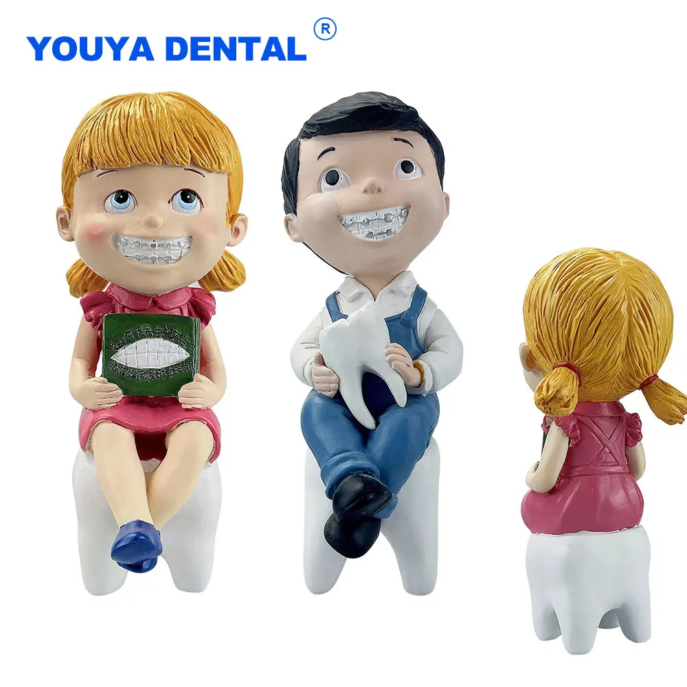 

Dental Orthodontic Teeth Figurines Ornament Boy And Girl Sculpture Dentistry Clinic Office Gifts Desktop Ornaments Furnishings