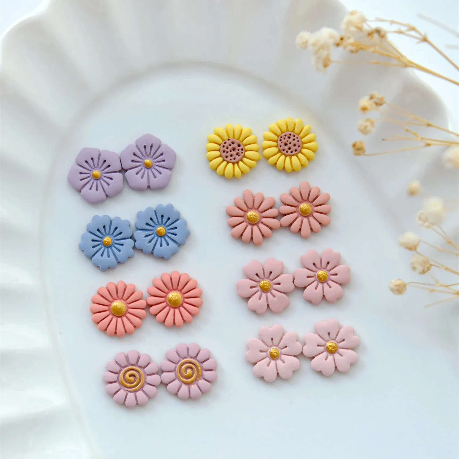 

Daisy Flower Earring Mold Polymer Clay Jewelry Pendants DIY Making Tools Soft Pottery Earrings Cutting Die 3D Clay Cutters