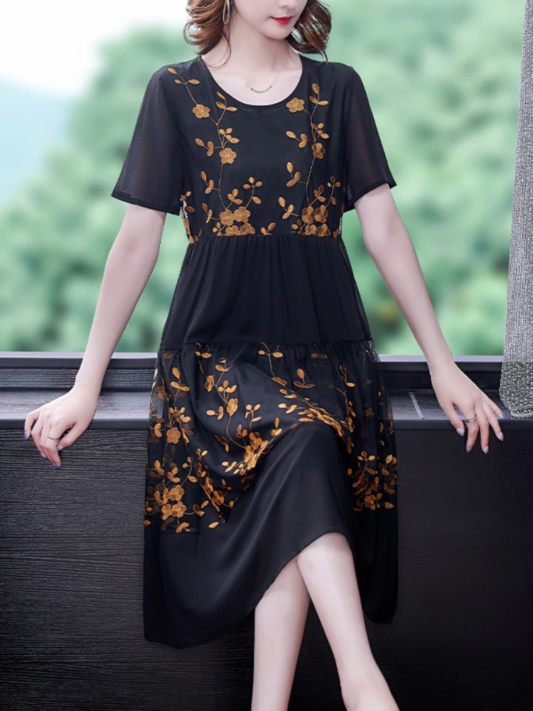 

2023 Spring Summer New Yellow Flower Embroidery Large Dress Temperament Black Mesh Splice Loose Slim Knee Length Dress